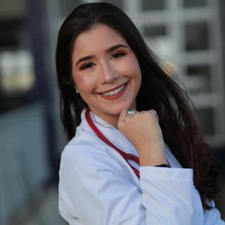 Dra. Mariana Melo Almeida