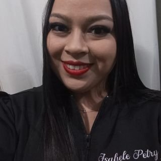 Isabele Petry Oliveira