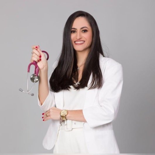 Dra. Paula Cardoso