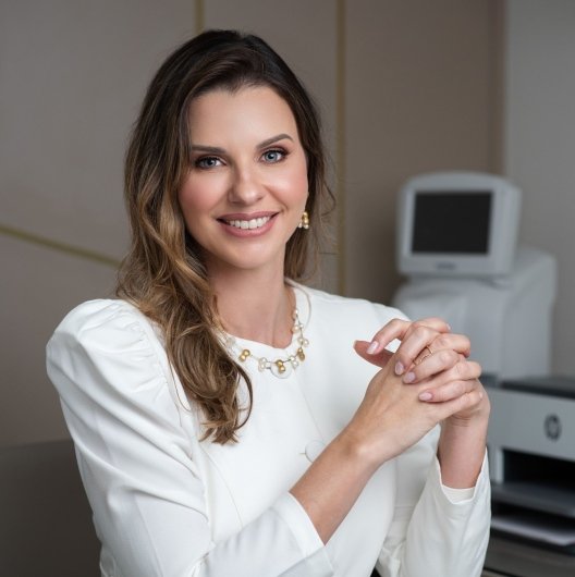 Dra. Juliana Linhares Fumes