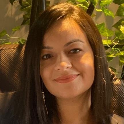 Dra. Lugiane Silva Alves