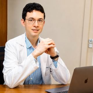 Dr. Diego Targino