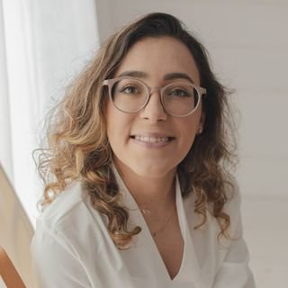 Dra. Jaqueline Fernandes Machado