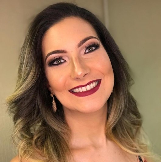 Dra. Cláudia Pechini Bento