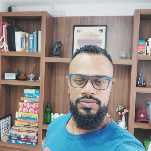 Dr. Carlos Eduardo Xavier de Oliveira