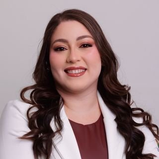 Dra. Lia Alves