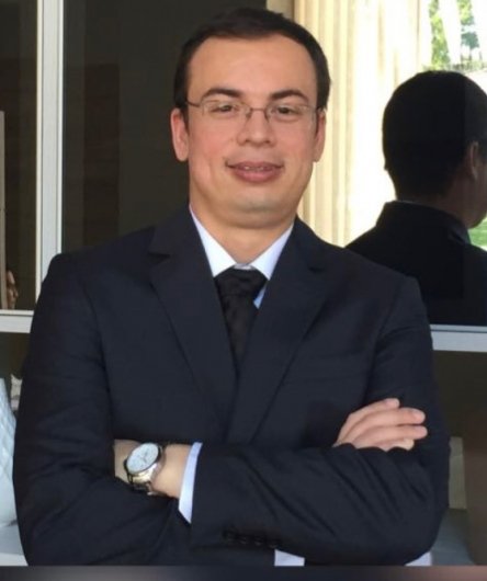 Dr. Fernando Coutinho Pereira