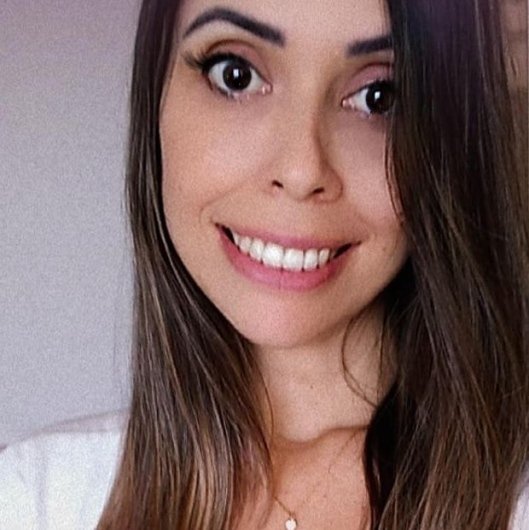 Dra. Fernanda Barrozo Licht
