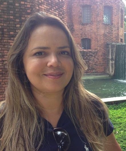 Verônica de S Guimarães de Oliveira