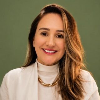 Dra. Jaqueline Rosaria Bittencourt Trindade