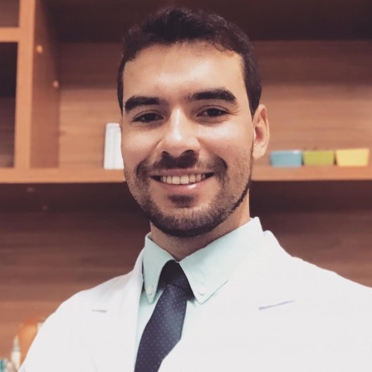 Dr. Bernardo Figueiredo Guimarães