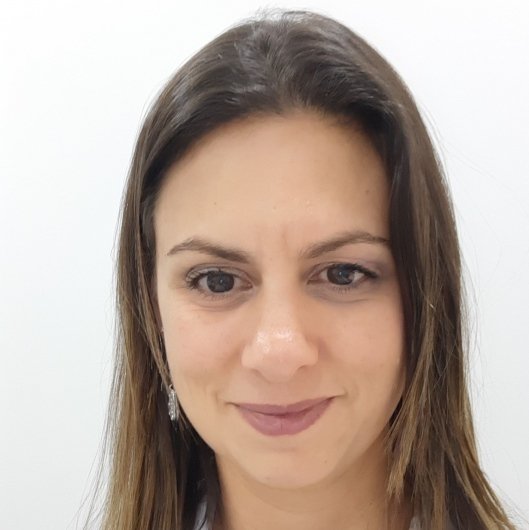 Dra. Daniela Leite Pereira de Freitas