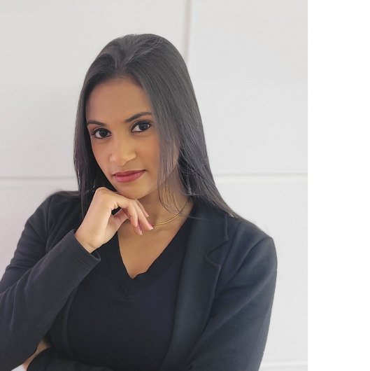 Thays Queiroz