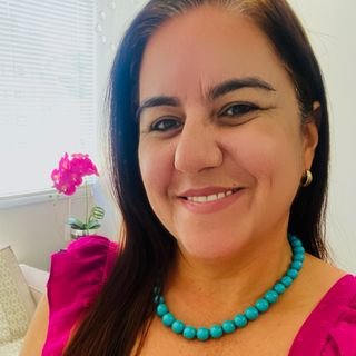 Dra. Ana Flávia Correia