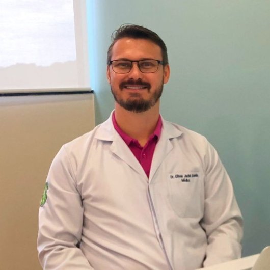 Dr. Gilvan Jaciel Graebin