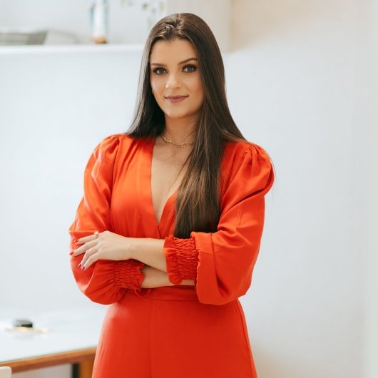 Dra. Francielle Souza