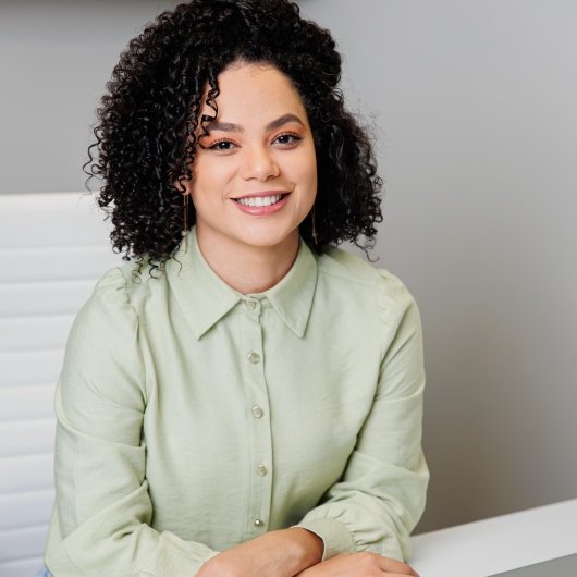 Dra. karoline Neves