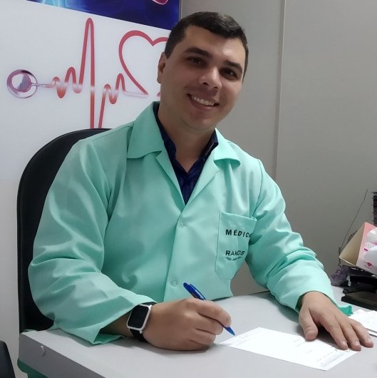 Dr. André Ramos