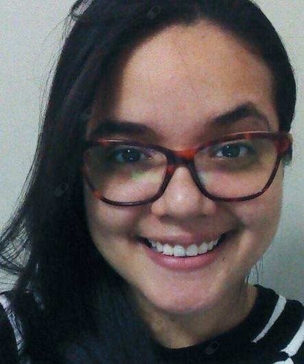 Caroline de Almeida Cardoso