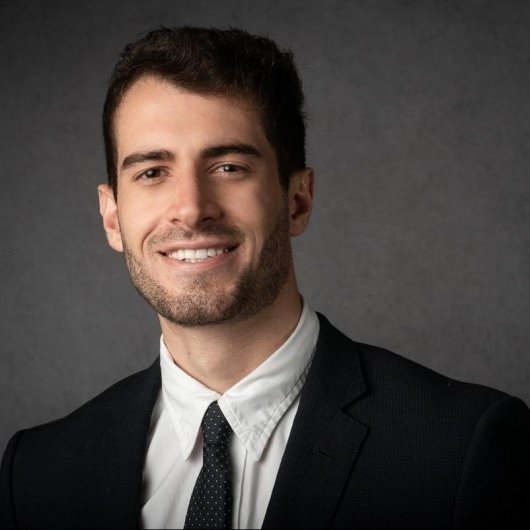 Dr. Vinicius Grossi Siervo Santiago