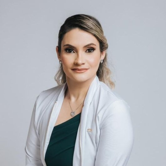 Dra. Thayssa Polary