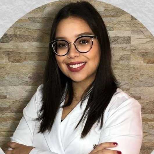 Dra. Andressa Bernardes