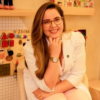 Dra. Livia Souto