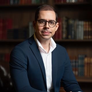 Dr. Rodrigo Leal de Jesus Alves