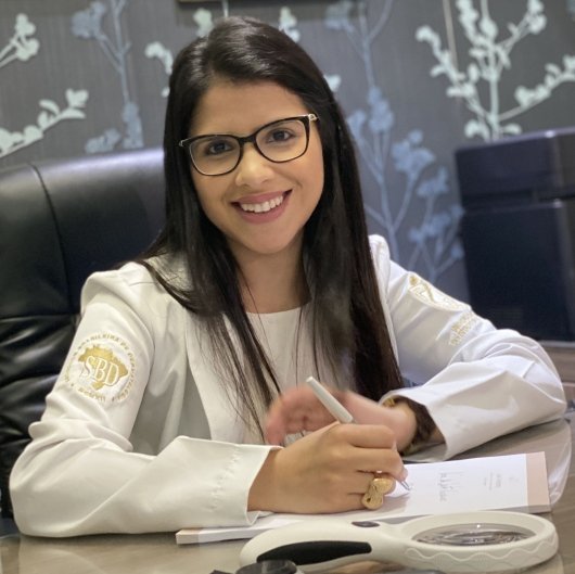 Dra. Lara Vardiero