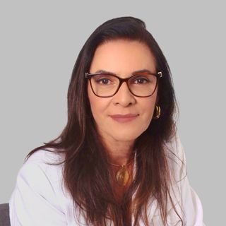 Dra. Flávia Lucena