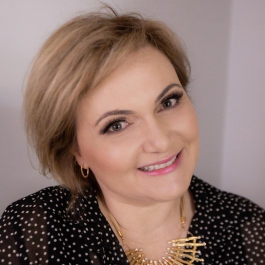 Dra. Cintia Coimbra Luehring