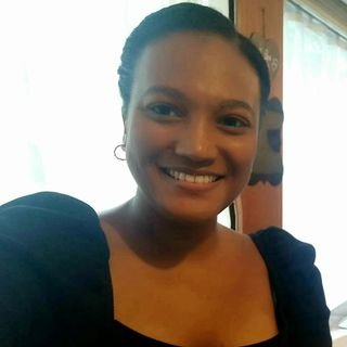 Dra. Priscila Sá da Silveira