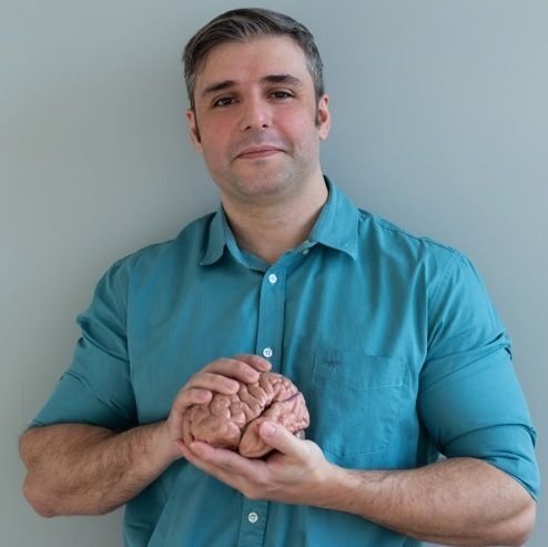 Dr. Carlos Guilherme Suarez