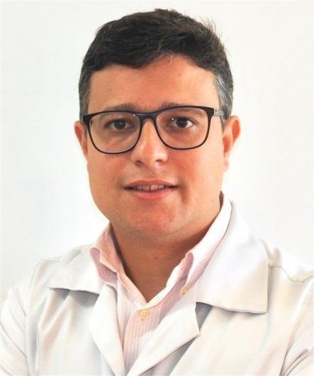 Dr. Vinicius Santos Ferreira