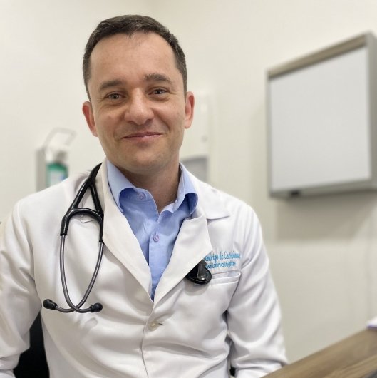 Dr. Rodrigo de Castro Sousa