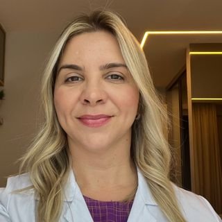 Dra. Marcela Vallim