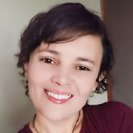 Dra. Carla Irai Ferreira