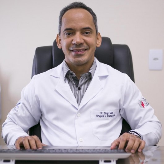 Dr. Diogo Sales