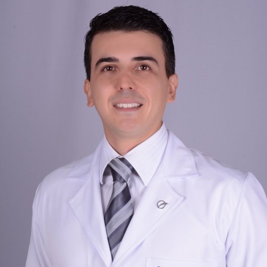 Dr. Celso Goncalves Cardoso Junior