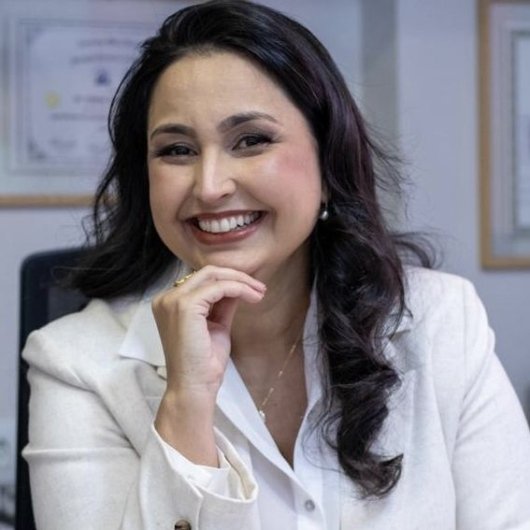 Dra. Christiane Aires Teixeira