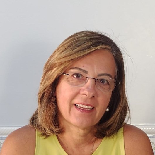Dra. Vânia Maria Eliazar Mattos