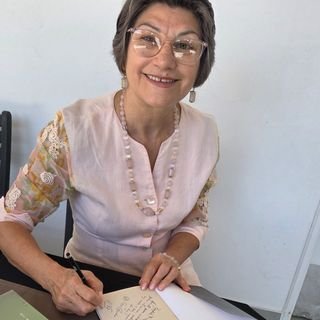 Neli Maria Tavares