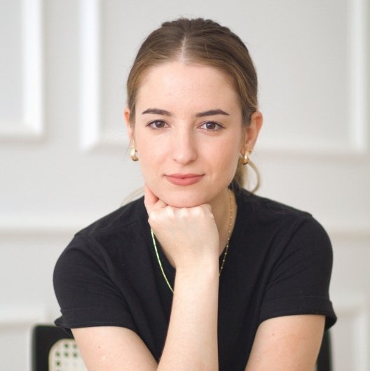 Dra. Ana Laura Coelho