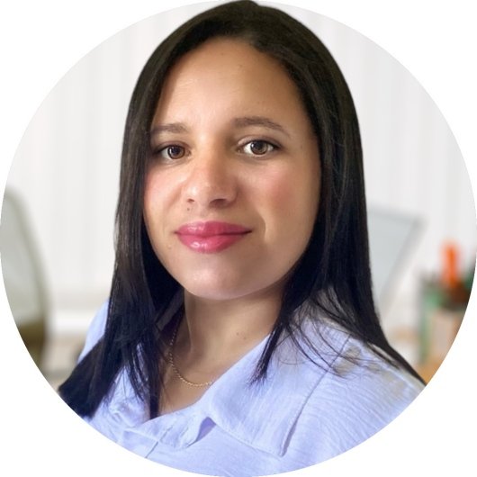 Dra. Elaine Ferreira