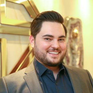 Dr. Marcos Storion