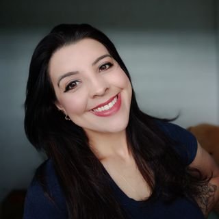 Dra. AMANDA MICZEVSKI