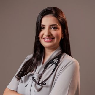 Dra. Anne Caroline Mangueira de Almeida Bastos