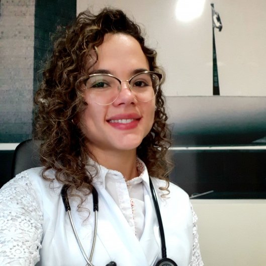 Dra. Viviane Carvalho Alves