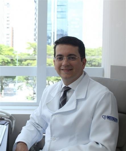 Dr. Israel Marcos de Paula Júnior