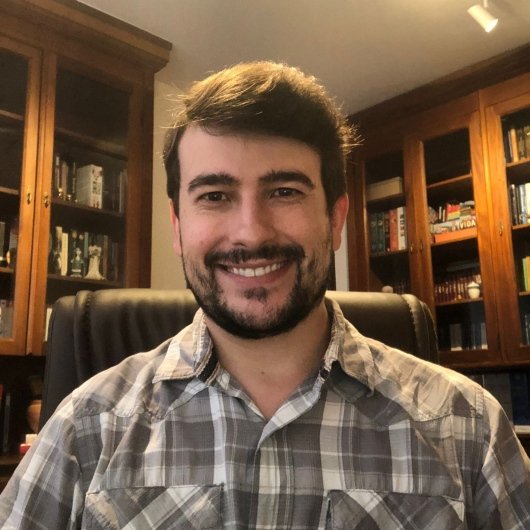 Dr. Lucas de Andrade Saraiva